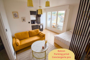 La Duché - Appartement neuf central, calme, vue sur les toits de Cherbourg et Parking, intendance Luxury Host